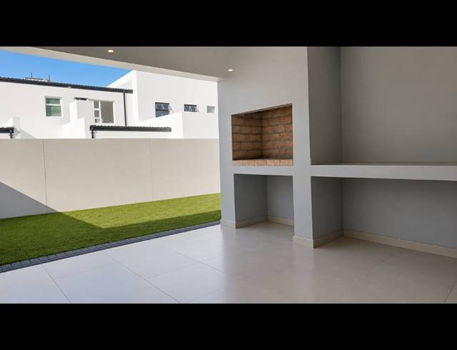 4 BEDROOM FREEHOLD FOR SALE IN SANDOWN
